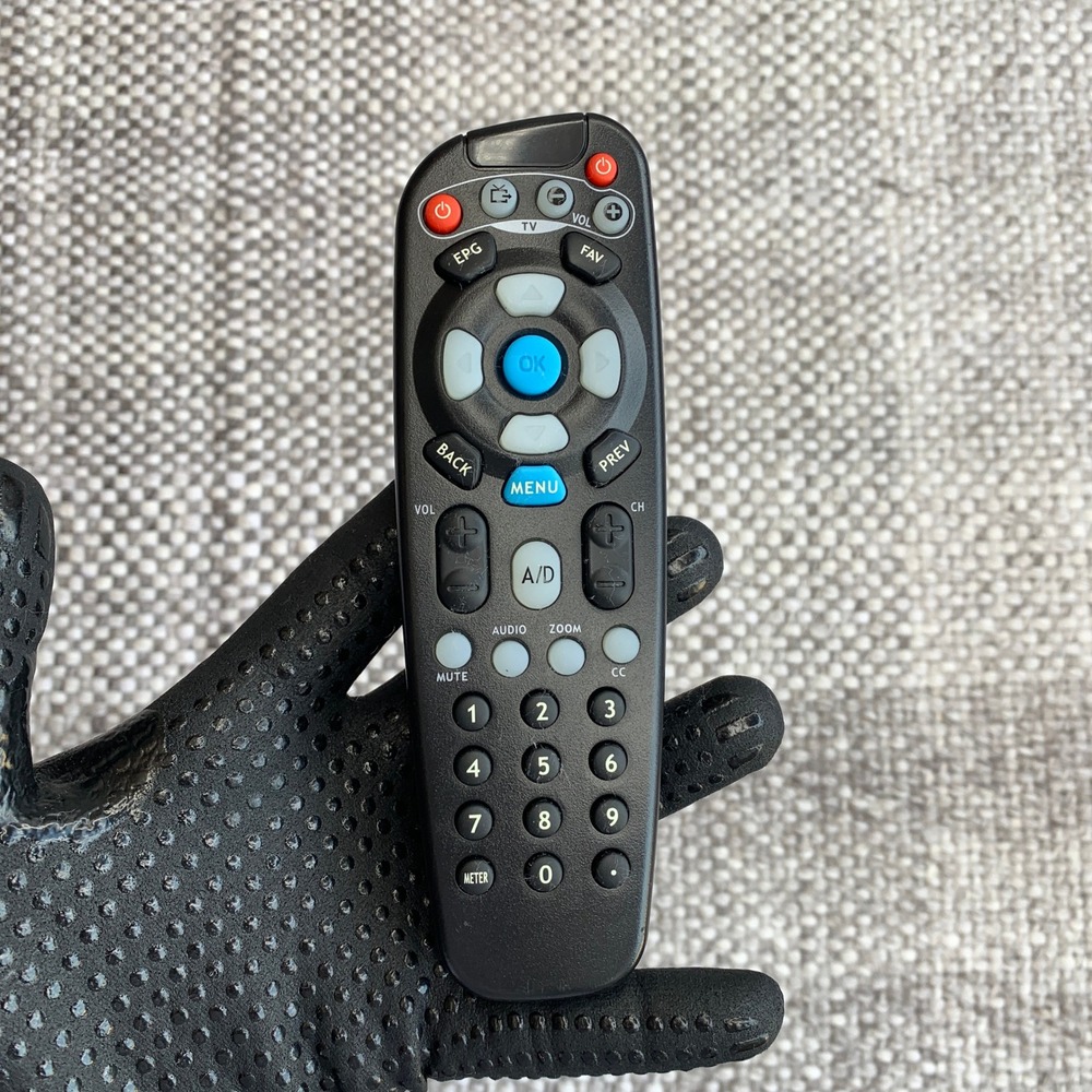 Unbranded Universal TV Remote Control Black Good EPG FAV A/D Toggle Numeric Pad